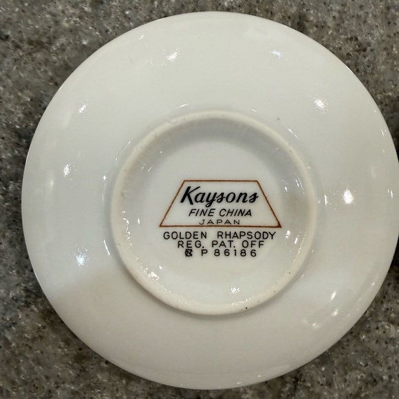 Set of 4 Vintage Kaysons Golden Rhapsody Fine China Butter Pats! 22K gold rim. - Picture 3 of 8